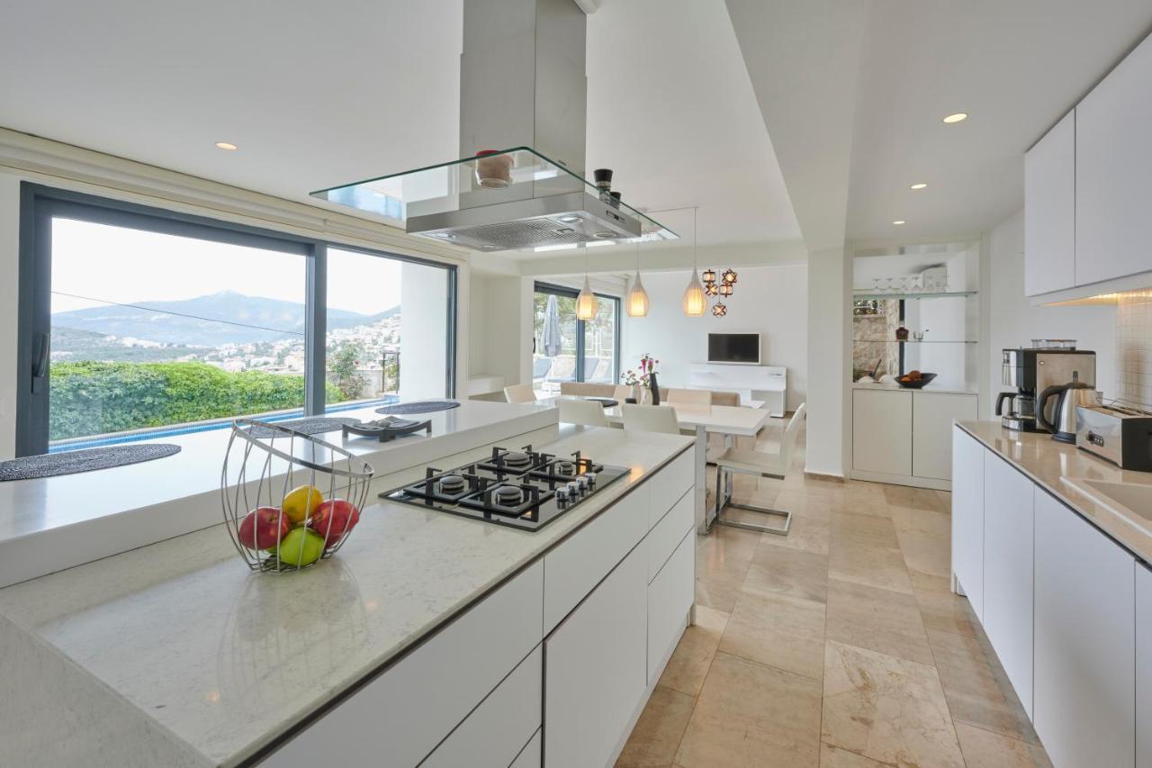 Luxus Villa Skyla mit 5 Schlafzimmern&Meer-Blick Kaş Exterior foto