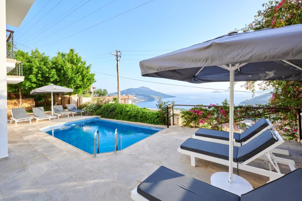 Luxus Villa Skyla mit 5 Schlafzimmern&Meer-Blick Kaş Exterior foto