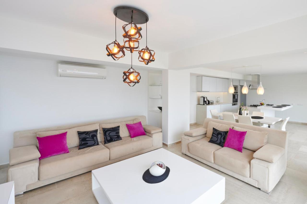 Luxus Villa Skyla mit 5 Schlafzimmern&Meer-Blick Kaş Exterior foto