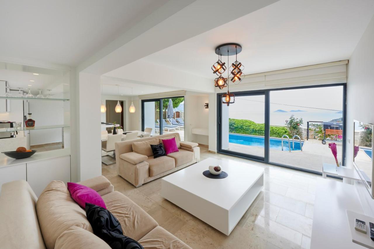 Luxus Villa Skyla mit 5 Schlafzimmern&Meer-Blick Kaş Exterior foto