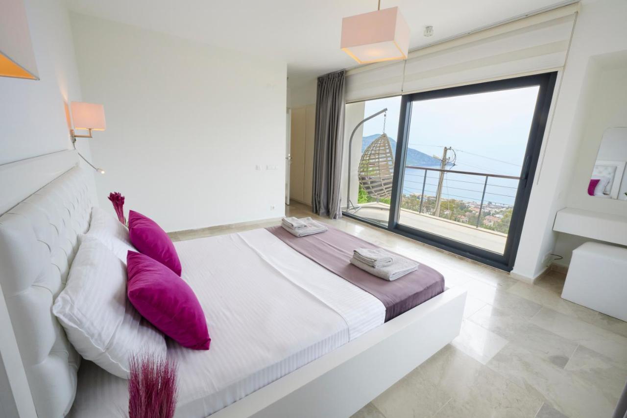 Luxus Villa Skyla mit 5 Schlafzimmern&Meer-Blick Kaş Exterior foto