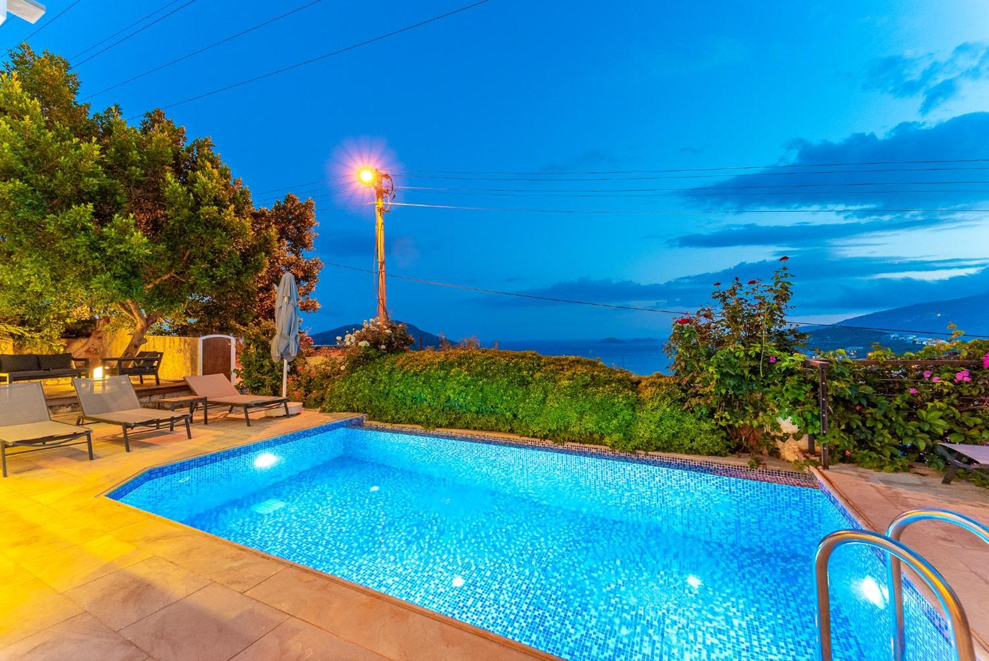 Luxus Villa Skyla mit 5 Schlafzimmern&Meer-Blick Kaş Exterior foto